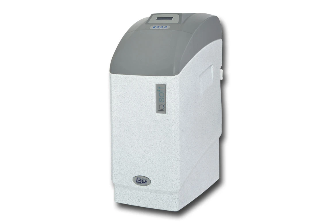 IQSOFT-ECO-12 : Profesjonalny zmiękczacz wody (2-6 osob)