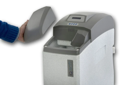 IQSOFT-ECO-12 : Profesjonalny zmiękczacz wody (2-6 osob)