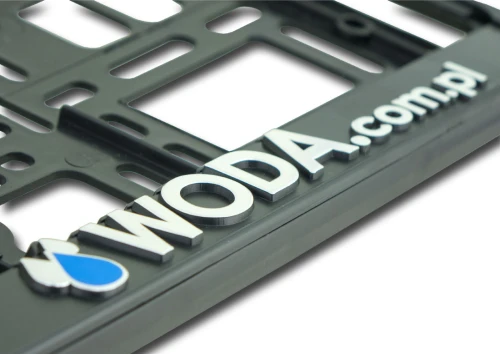 RAMKI : Ramki na tablicę rejestracyjną z reklamą sklepu 3D