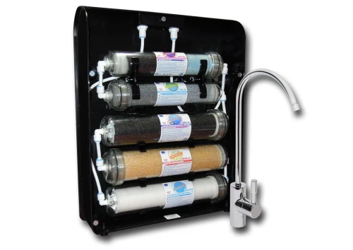 EXCITO-CL : Nowoczesny filtr ze zmiękczaniem, jonizacją i alkalizacją wody